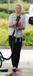 Helen Flanagan feet photo thumbnail