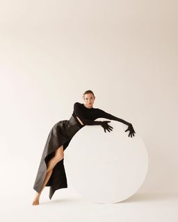 Karlie Kloss feet photo thumbnail