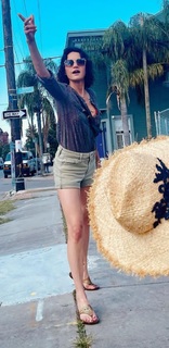 Carla Gugino feet photo thumbnail