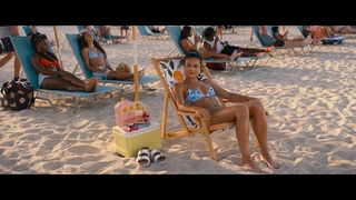 Camila Mendes feet photo thumbnail