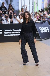 Penélope Cruz feet photo thumbnail