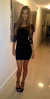 Nina Agdal feet photo thumbnail