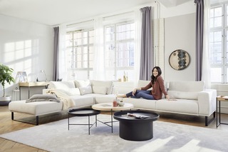 Bettina Zimmermann feet photo thumbnail