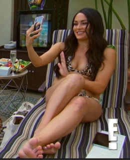 Brie Garcia feet photo thumbnail