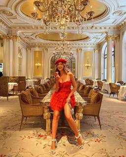 Kara Del Toro feet photo thumbnail