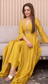 Trisha Krishnan feet photo thumbnail