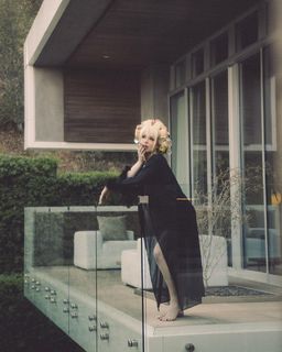 Tana Mongeau feet photo thumbnail