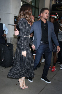 Ana de Armas feet photo thumbnail