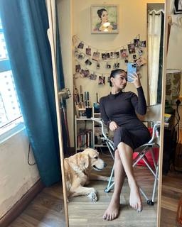 Anushka Sen feet photo thumbnail
