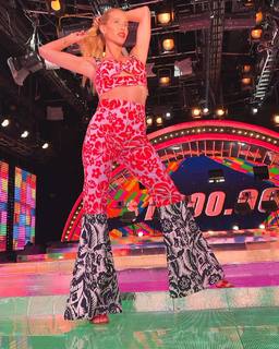 Nicole Neumann feet photo thumbnail