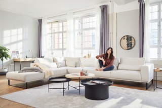 Bettina Zimmermann feet photo thumbnail