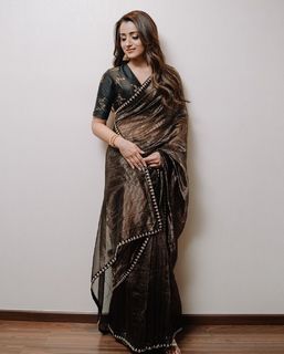 Trisha Krishnan feet photo thumbnail