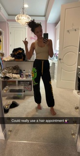 Brittney Smith feet photo thumbnail