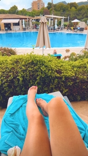 Daniela Katzenberger feet photo thumbnail