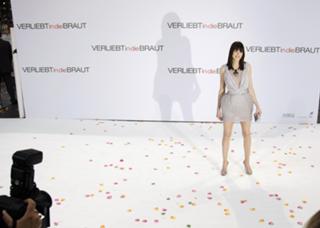 Michelle Monaghan feet photo thumbnail