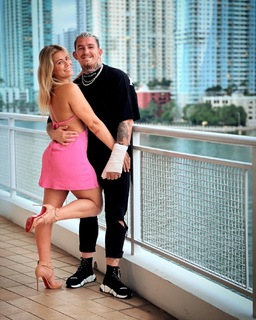Paige VanZant feet photo thumbnail
