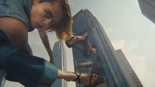 Cara Delevingne feet photo thumbnail