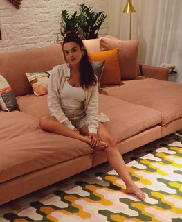 Giovanna Lancellotti feet photo thumbnail