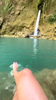 Justine Ezarik feet photo thumbnail