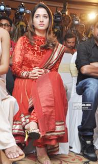 Tamannaah Bhatia feet photo thumbnail