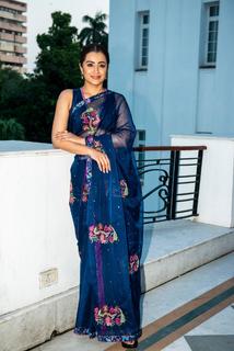 Trisha Krishnan feet photo thumbnail