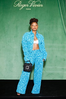 Halle Bailey feet photo thumbnail