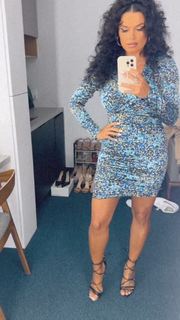 Joy Taylor feet photo thumbnail