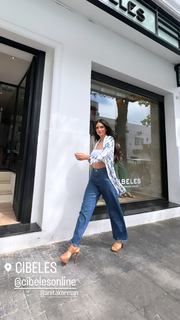 Zaira Nara feet photo thumbnail