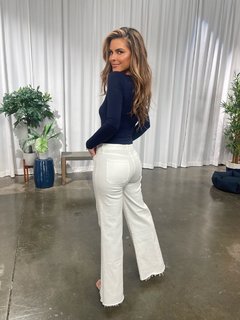 Maria Menounos feet photo thumbnail