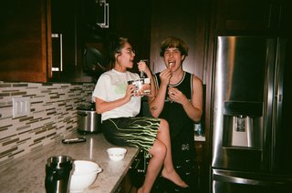 Tara Yummy feet photo 5