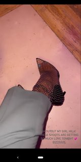 Christina Milian feet photo thumbnail