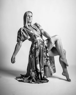 Holly Holm feet photo thumbnail