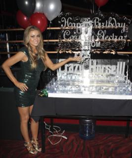 Carmen Electra feet photo thumbnail