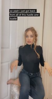Xenia Tchoumitcheva feet photo thumbnail