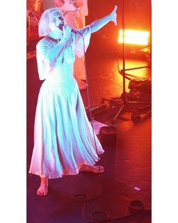 Aurora Aksnes feet photo thumbnail