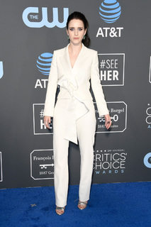 Rachel Brosnahan feet photo thumbnail