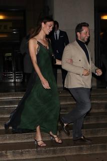 Karlie Kloss feet photo thumbnail