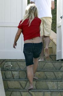 Britney Spears feet photo thumbnail