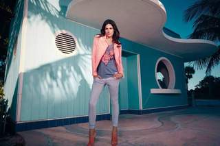 Bettina Zimmermann feet photo thumbnail