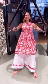 Shilpa Shetty Kundra feet photo thumbnail