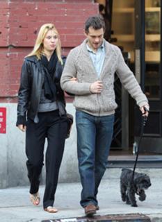 Claire Danes feet photo thumbnail