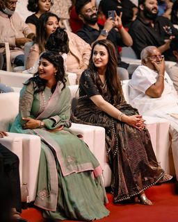 Trisha Krishnan feet photo thumbnail