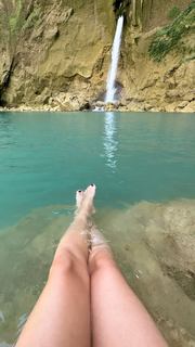 Justine Ezarik feet photo thumbnail