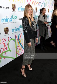 Connie Britton feet photo thumbnail