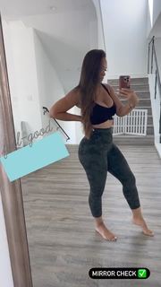 Evelyn Lozada feet photo thumbnail