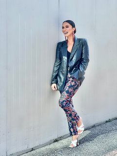 Laura González feet photo thumbnail