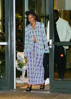 Gabrielle Union feet photo thumbnail