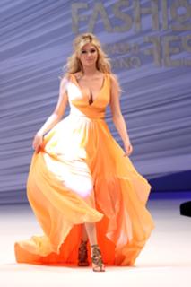 Kate Upton feet photo thumbnail