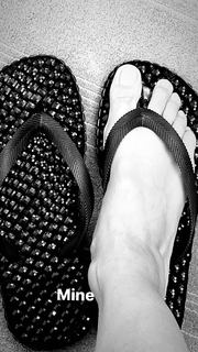 Irina Shayk feet photo thumbnail