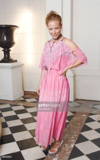 Maria Bello feet photo thumbnail